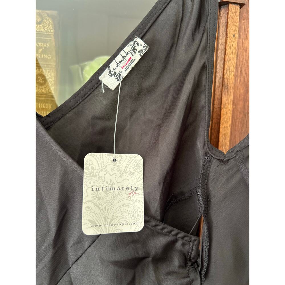 Intimately FP free people wrap slip new XS - Picture 4 of 7
